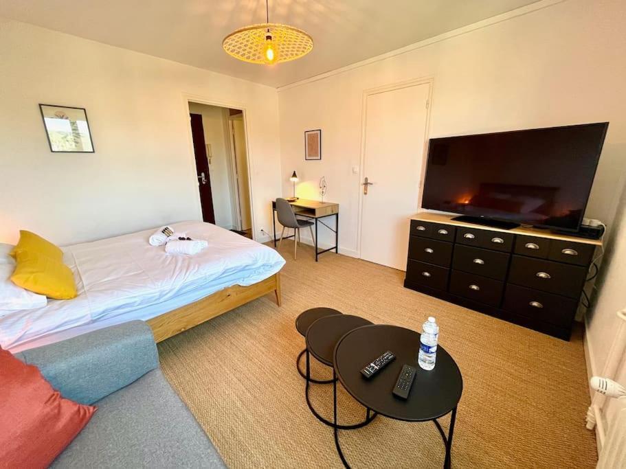 Giena - Sils Apartment Caen Luaran gambar